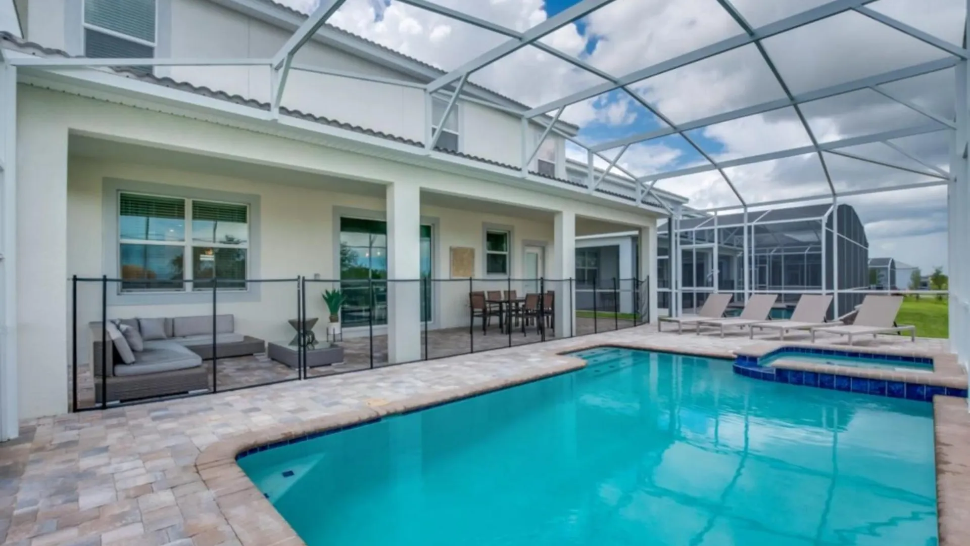Spacious Haven For Large Families In Champion Gates Resort Davenport Holiday home