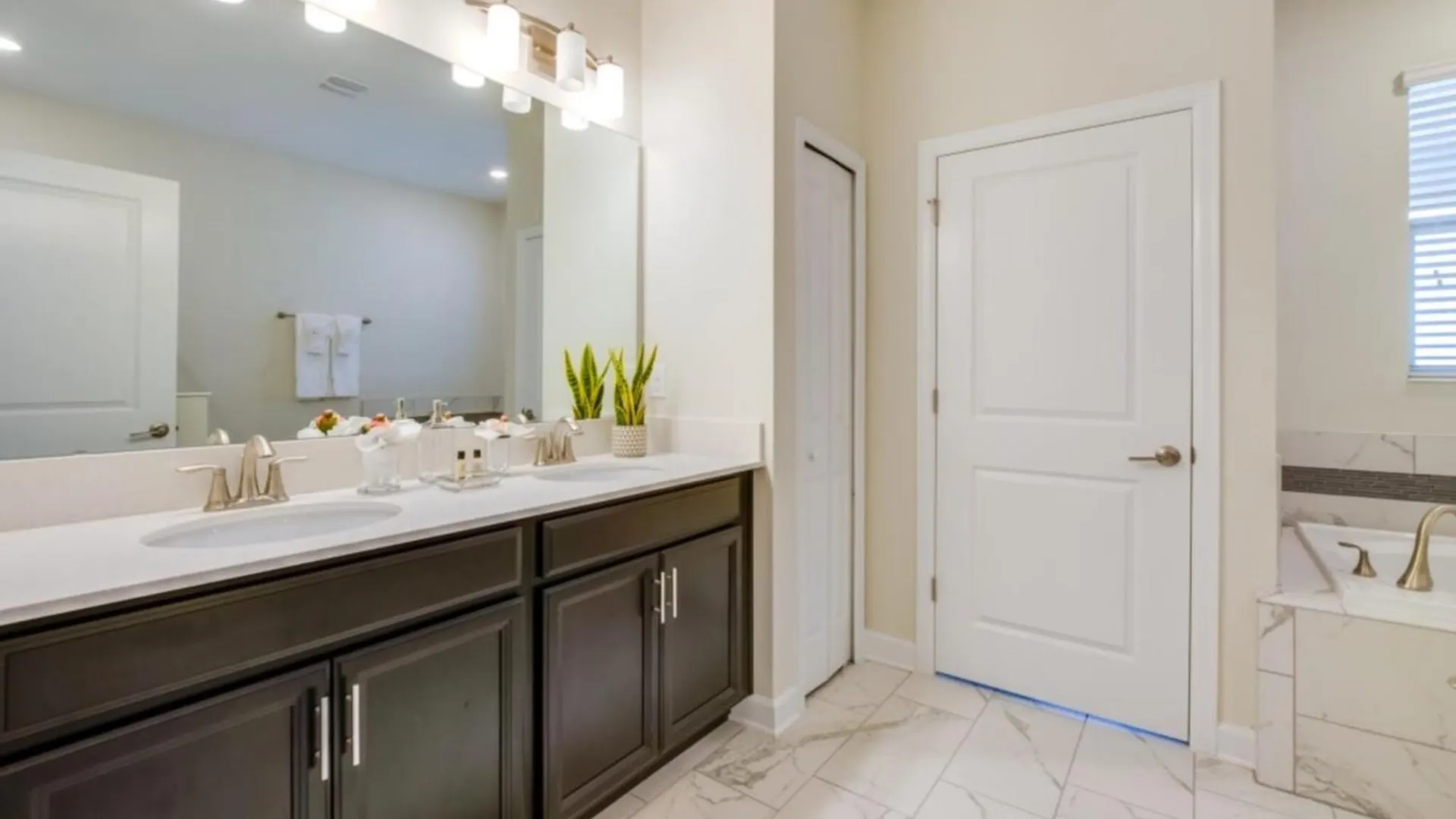 Holiday home Spacious Haven For Large Families In Champion Gates Resort Davenport